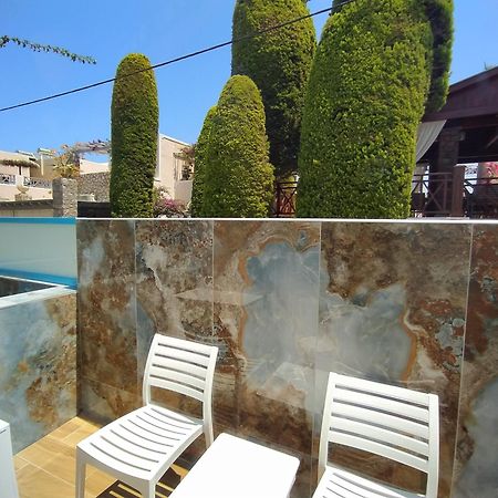 Chariot Apartments Santorini Камари Экстерьер фото