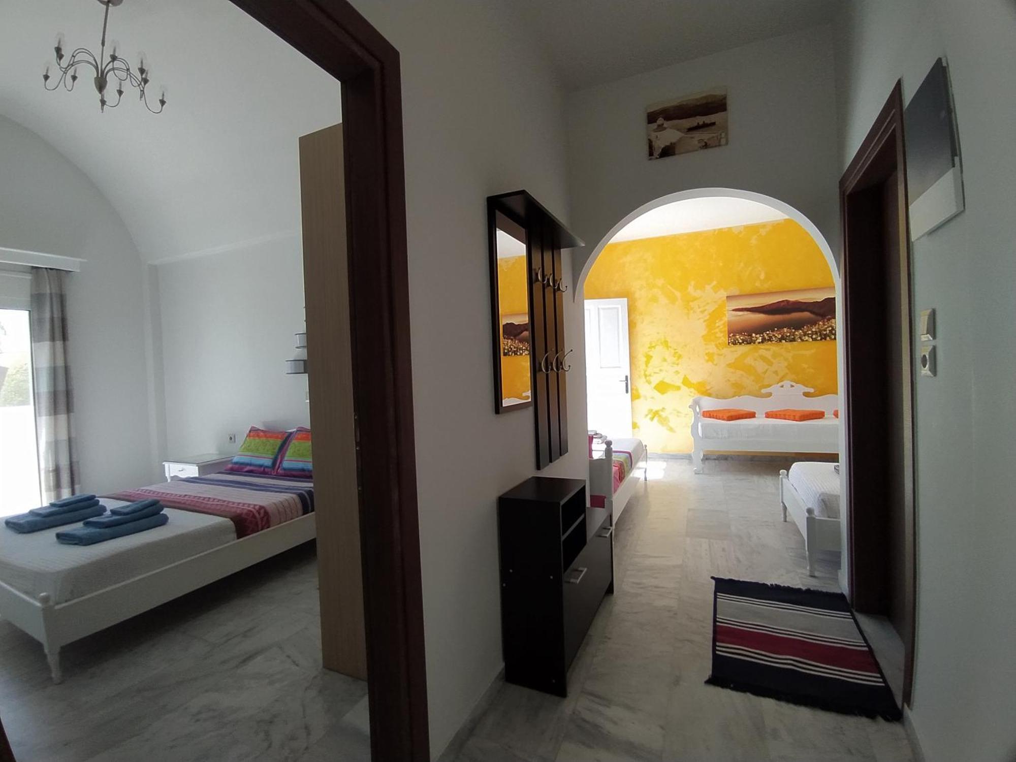 Chariot Apartments Santorini Камари Экстерьер фото