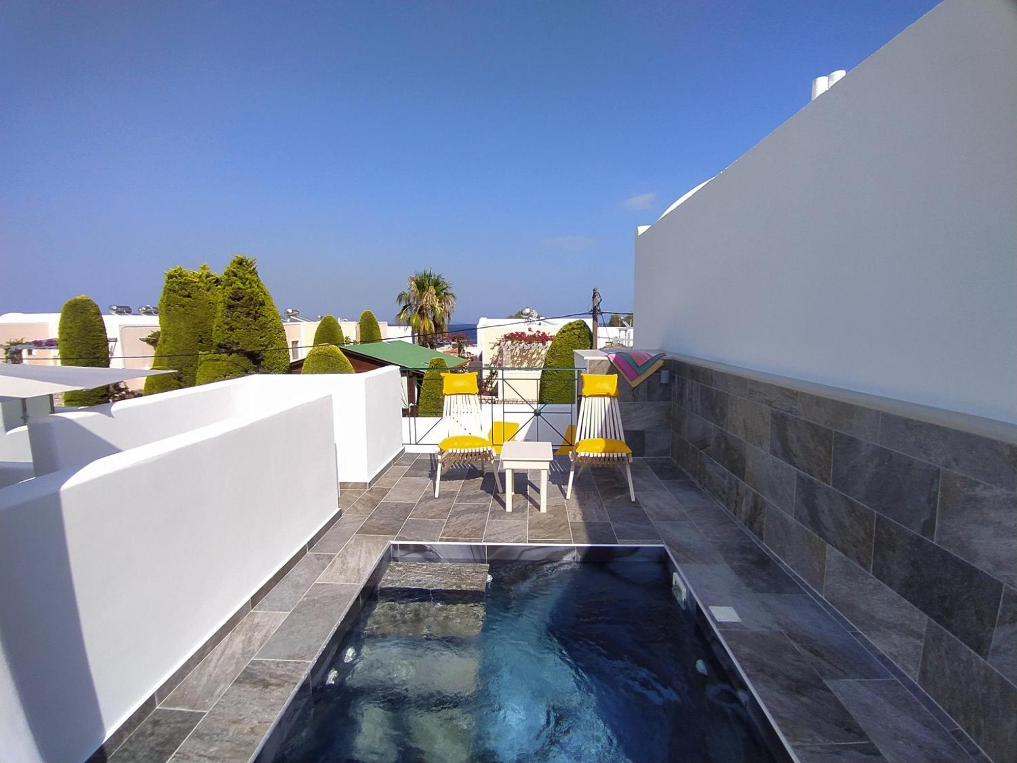 Chariot Apartments Santorini Камари Экстерьер фото