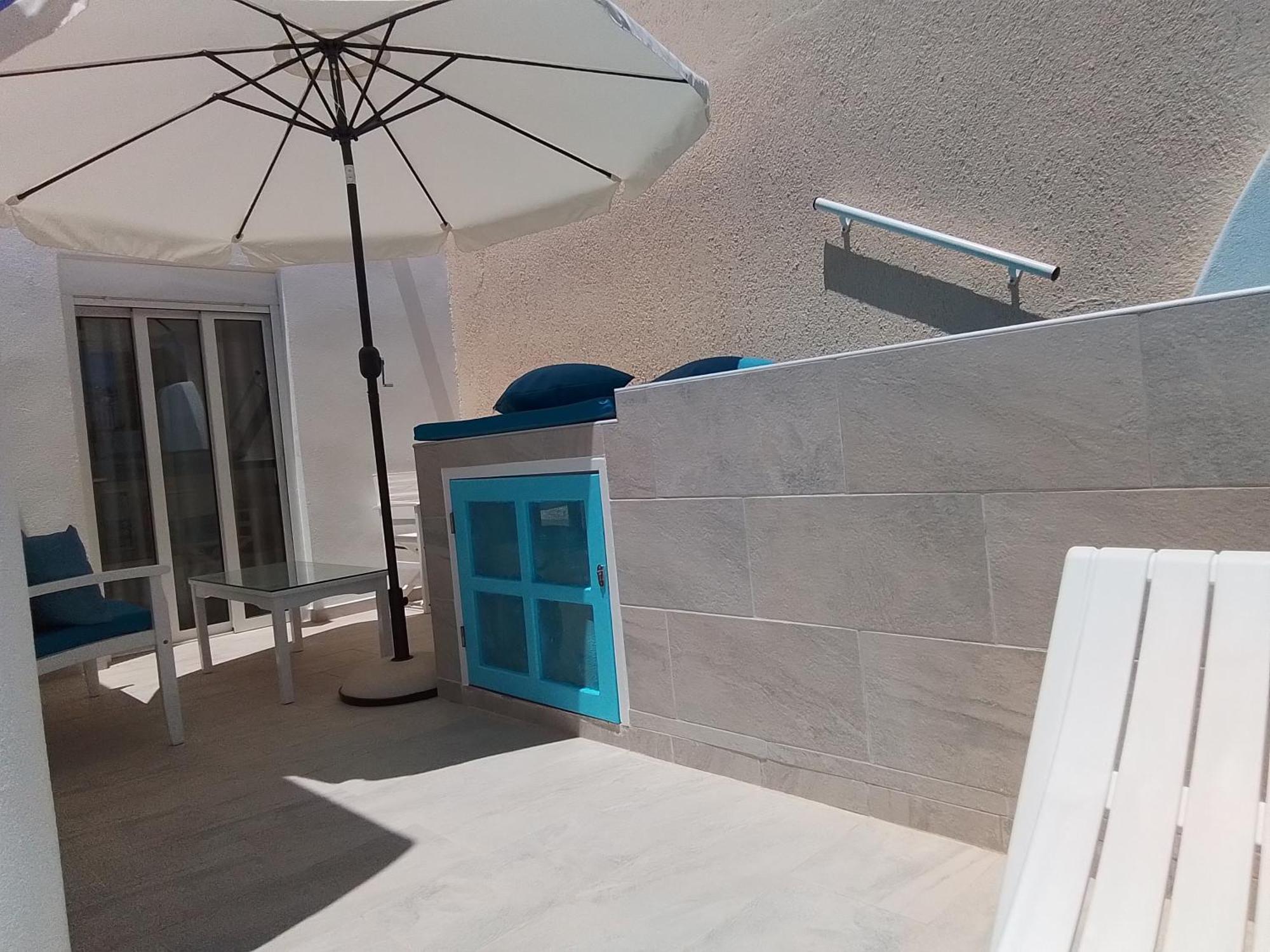 Chariot Apartments Santorini Камари Экстерьер фото