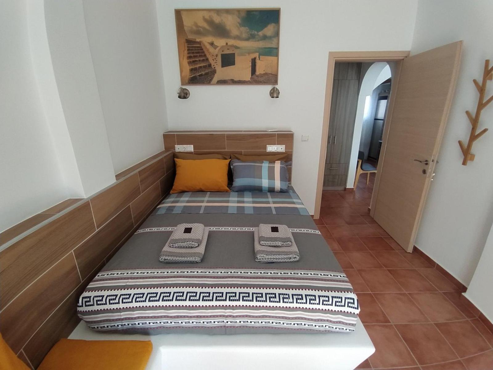 Chariot Apartments Santorini Камари Номер фото