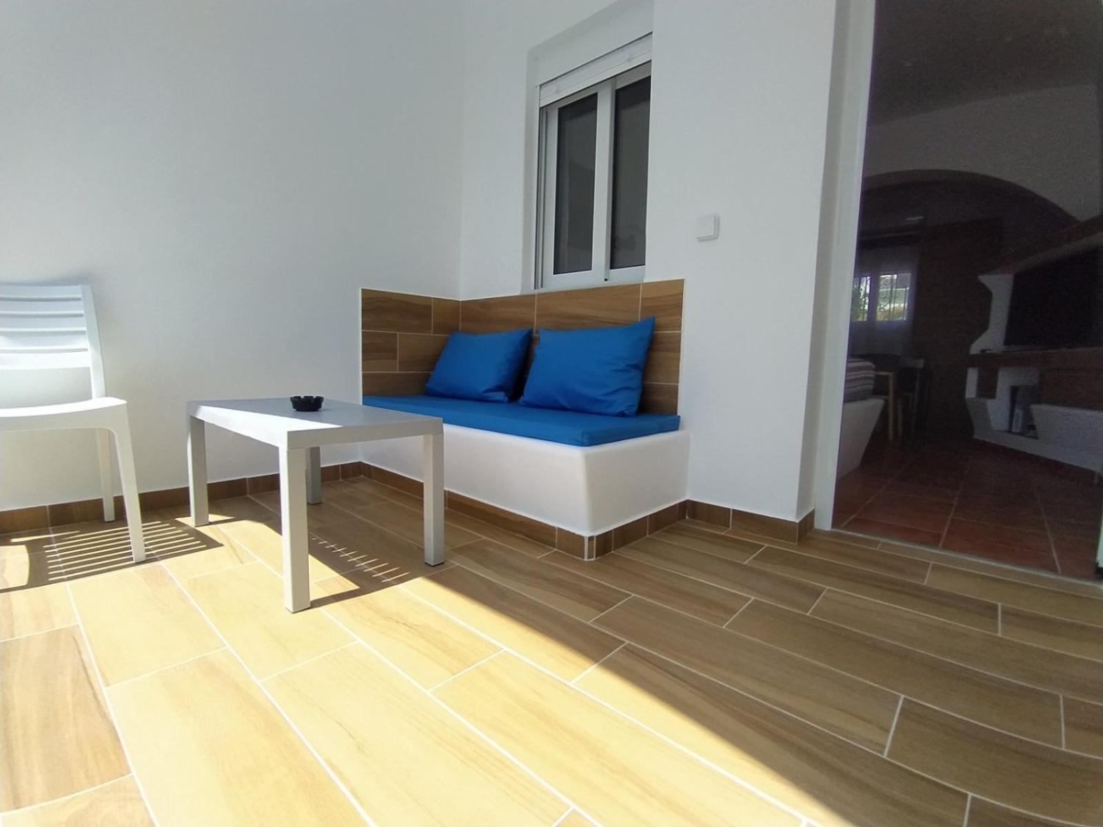 Chariot Apartments Santorini Камари Номер фото