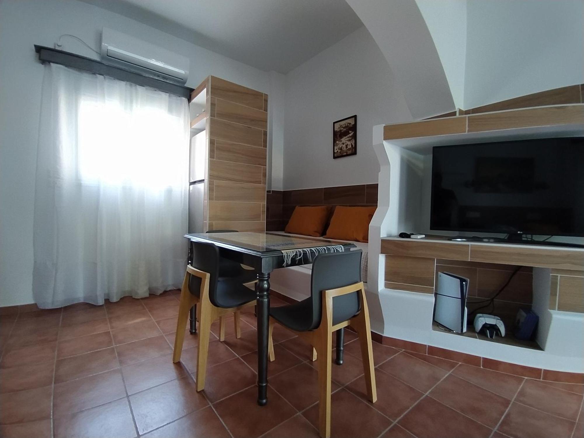 Chariot Apartments Santorini Камари Экстерьер фото