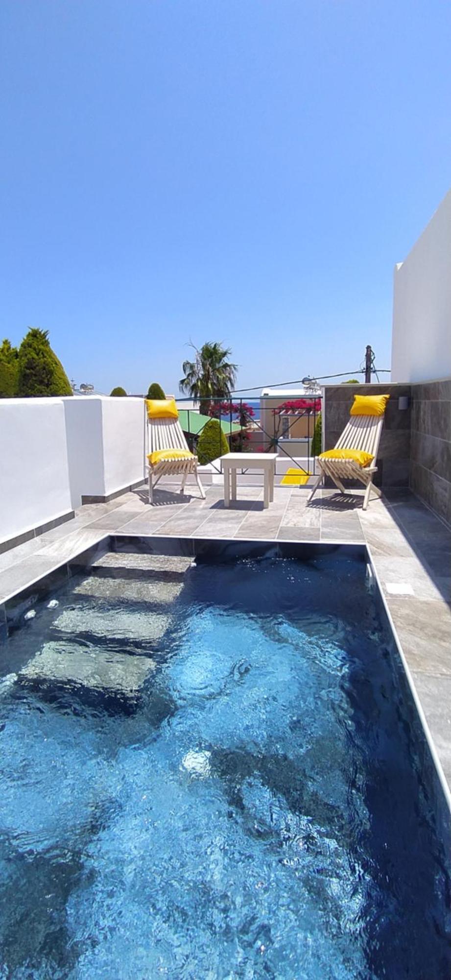 Chariot Apartments Santorini Камари Экстерьер фото